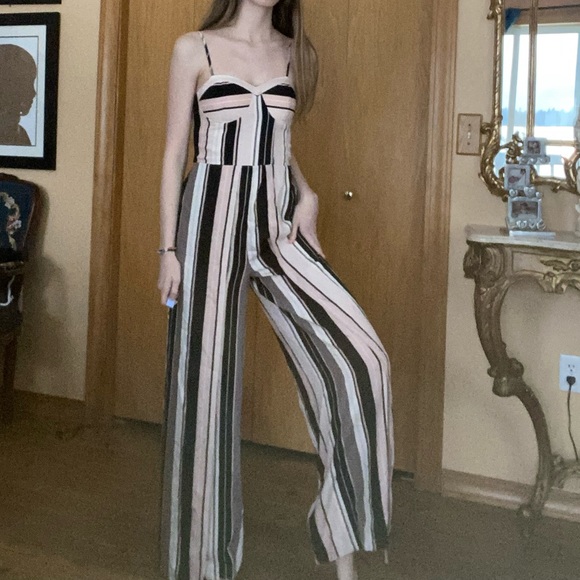 NWT striped romper - Picture 2 of 7